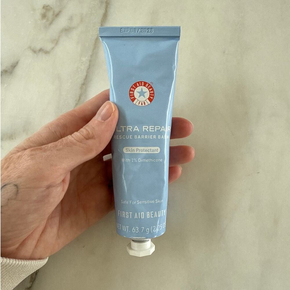 First Aid Beauty Ultra Repair Barrier Balm Skin Protectant 2.25 oz